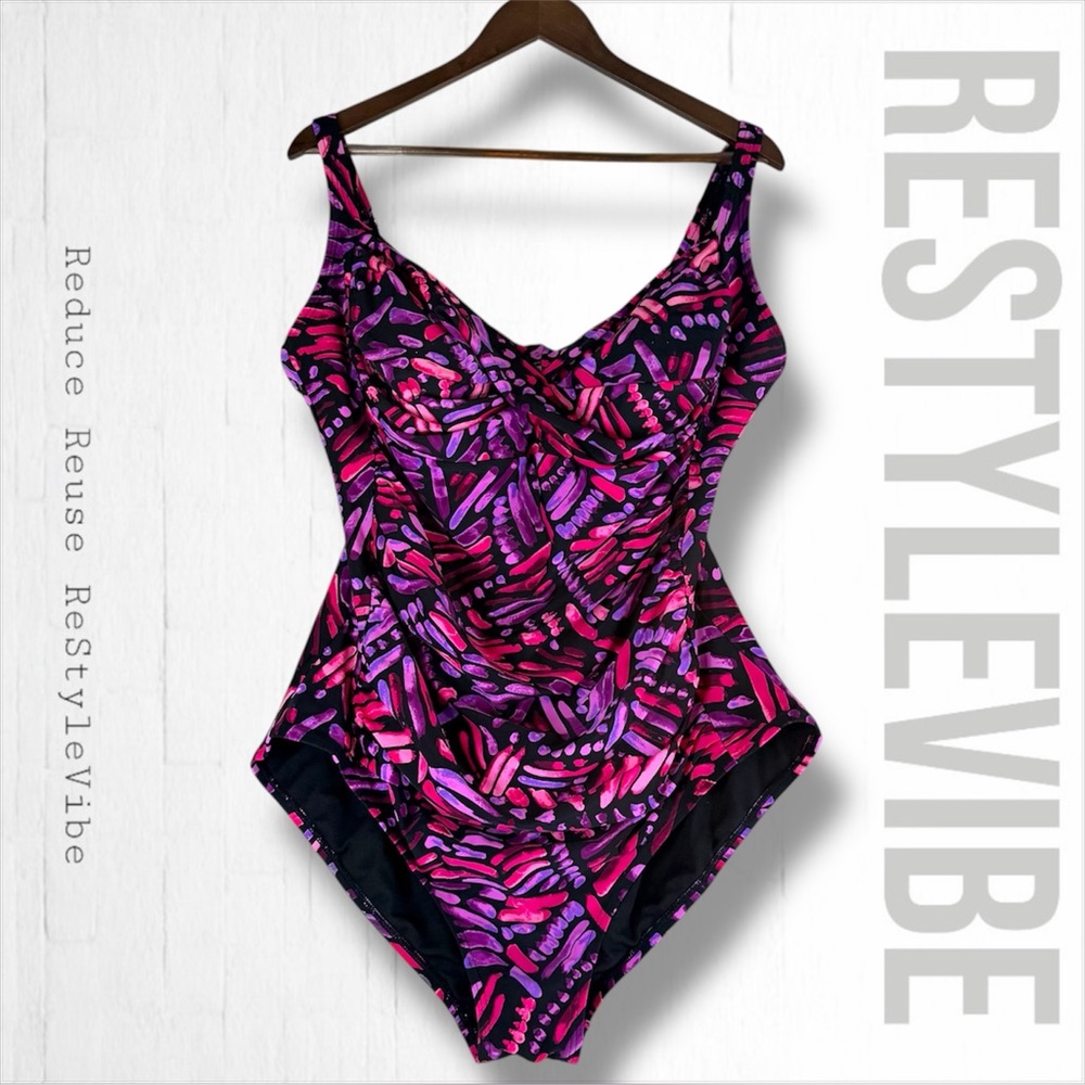 SWIMSUITS FOR ALL Women’s Size 24 Swimsuit One Piece Fully Lined Support Ruching
